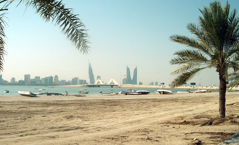 Muharraq-beach-photo-by-Soman-cc2.5