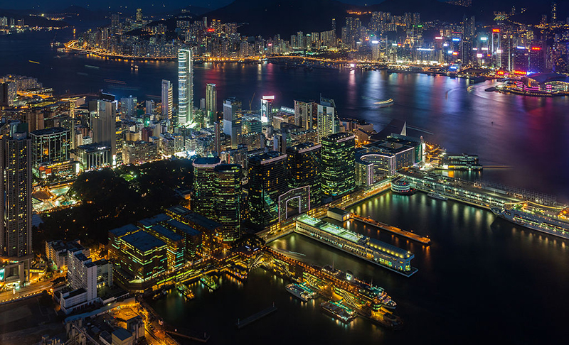 1024px-Vista_del_Puerto_de_Victoria_desde_Sky100_Hong_Kong_2013-08-09_DD_10 1024px-Vista_del_Puerto_de_Victoria_desde_Sky100_Hong_Kong_2013-08-09_DD_10