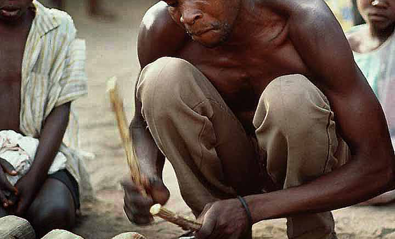 Traditional-mangolongondo-cred.-Steve-Evans Traditional-mangolongondo-cred.-Steve-Evans