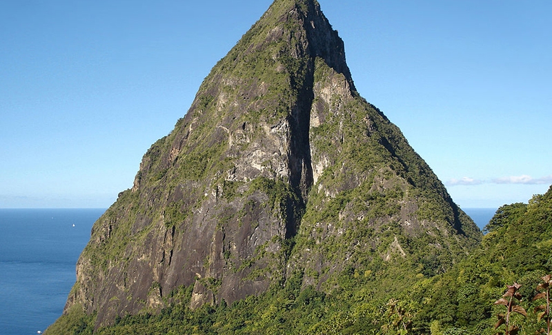 1024px-PetitPiton