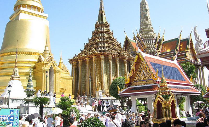 1024px-Wat_Phra_Sri_Rattana_Satsadaram_07 1024px-Wat_Phra_Sri_Rattana_Satsadaram_07